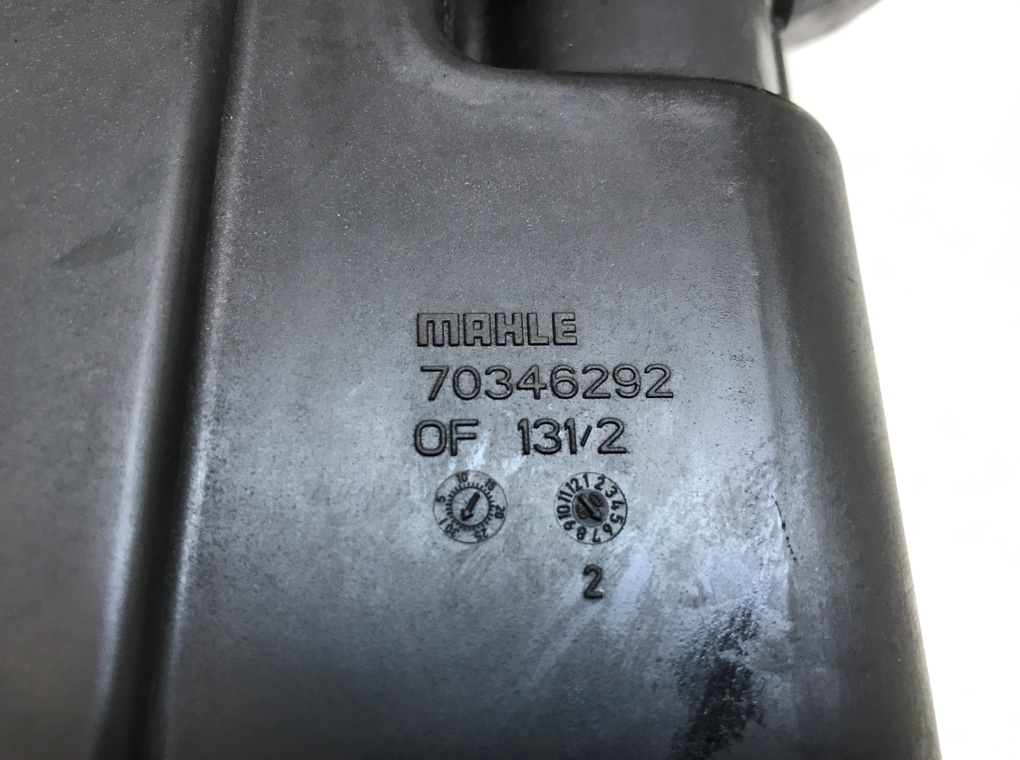 Корпус масляного фильтра бу для BMW 3 E90/E91/E92/E93 2.0 TD,  2009 г.