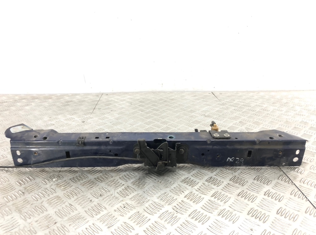 Планка под капот бу для Opel Insignia 2.0 CDTi, 2011 г.