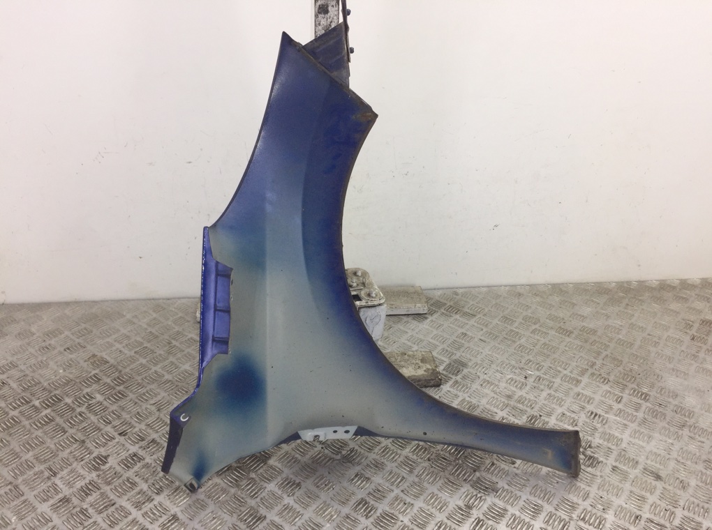Крыло переднее левое бу для Peugeot 207 SW 1.6 HDi, 2010 г. Крыло переднее левое бу для Peugeot 207 SW 1.6 HDi, 2010 г.