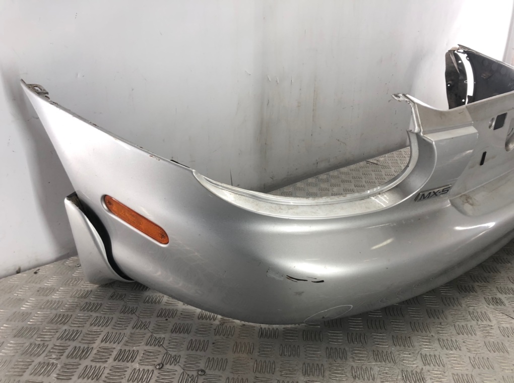 Бампер задний бу для Mazda MX5  1.8 i,  2003 г.
