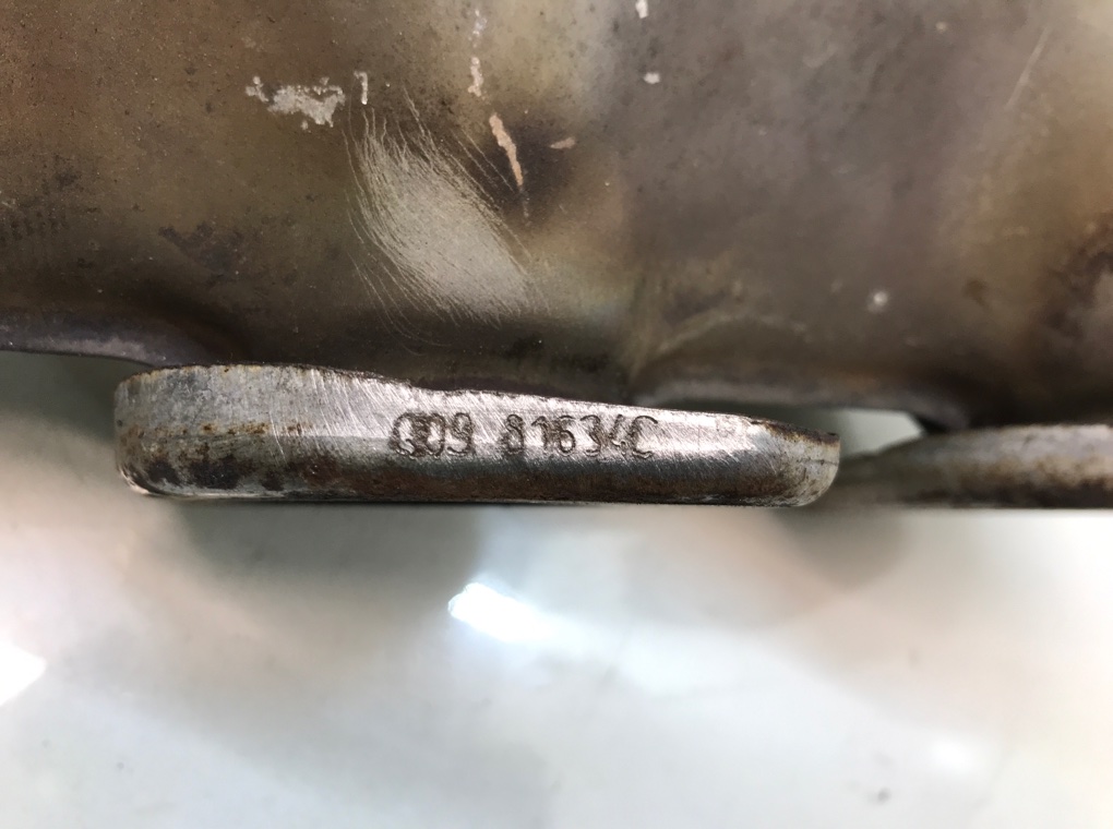 Коллектор выпускной бу для Mercedes S W220 3.7 i,  2004 г.