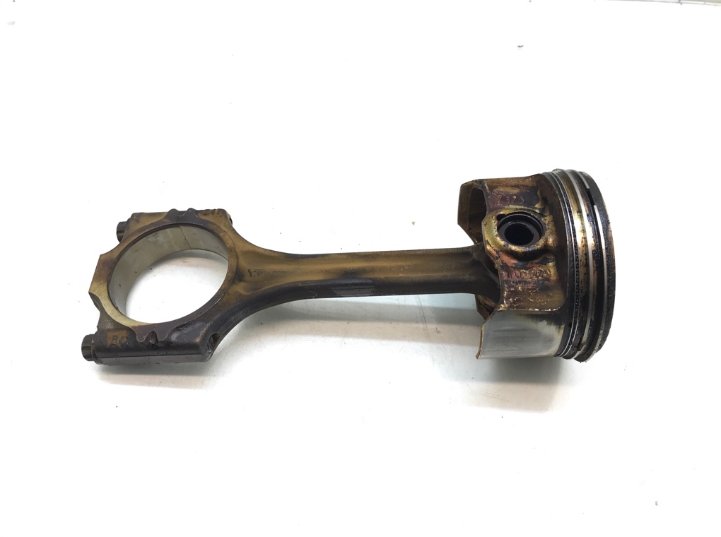 Поршень бу для Volkswagen Polo 5 1.4 i, 2011 г.