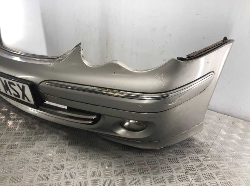 Бампер передний бу для Mercedes C W203 2.2 CDi,  2004 г.