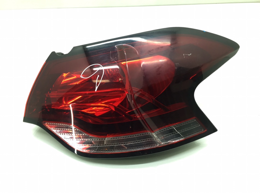 Фонарь задний правый бу для Citroen DS4 1.6 HDi, 2012 г.