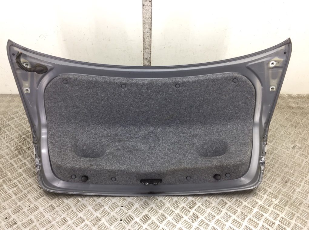 Крышка багажника бу для BMW 3 E90/E91/E92/E93 2.0 TD,  2010 г.