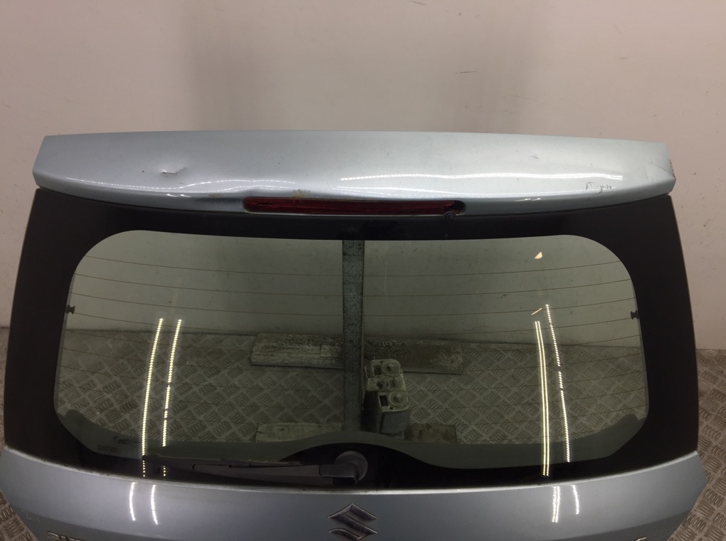 Крышка багажника бу для Suzuki SX4  1.6 i,  2006 г.