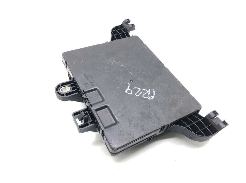 Блок предохранителей бу для Opel Insignia 2.0 CDTi, 2011 г. Блок предохранителей бу для Opel Insignia 2.0 CDTi, 2011 г.