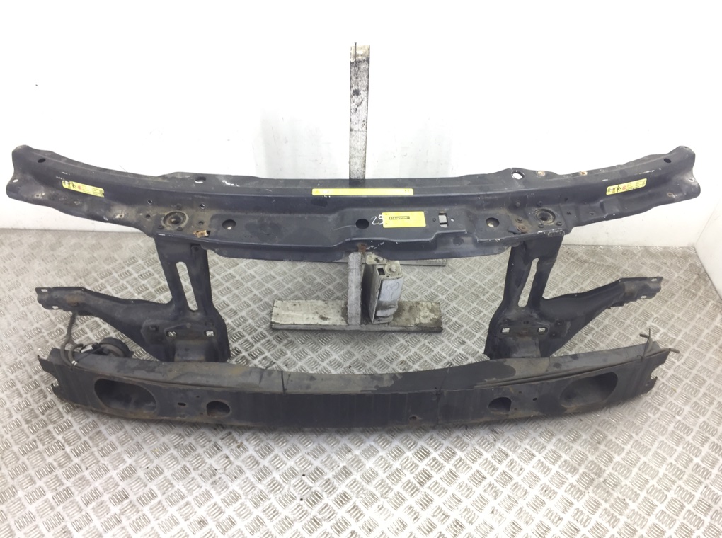 Панель передняя (телевизор) бу для Land Rover Range Rover 3 3.0 TD,  2003 г.