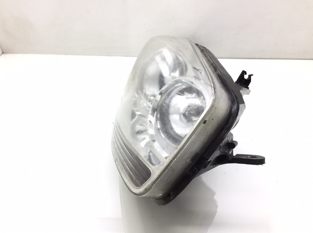 Фара правая бу для Kia Venga  1.4 CRDi,  2011 г.