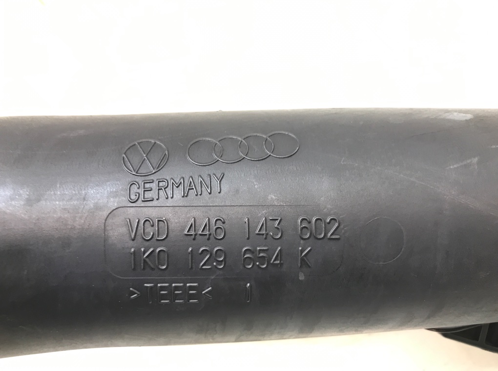 Патрубок турбины бу для Volkswagen Golf 5 2.0 TDi,  2005 г.