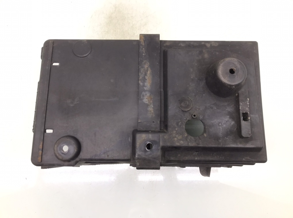 Полка аккумулятора бу для Ford Focus 2 2.0 TDCi, 2010 г. Полка аккумулятора бу для Ford Focus 2 2.0 TDCi, 2010 г.