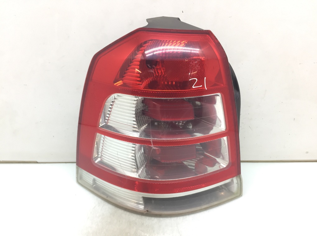 Фонарь задний левый бу для Opel Zafira B 1.9 CDTi, 2008 г.