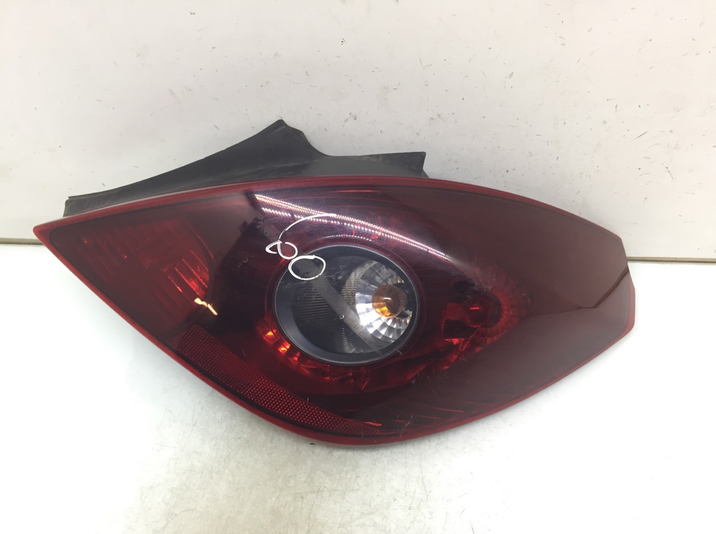 Фонарь задний правый бу для Opel Corsa D 1.4 i, 2008 г.