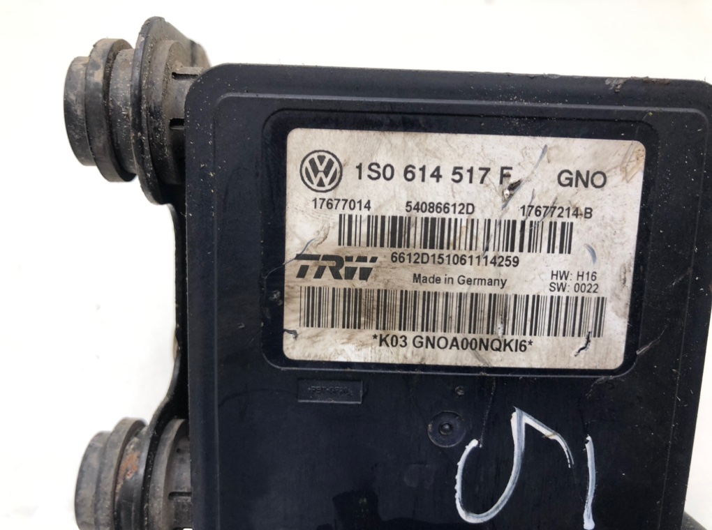 Блок ABS бу для Skoda Rapid 1.2 TSI, 2014 г. Блок ABS бу для Skoda Rapid 1.2 TSI, 2014 г.