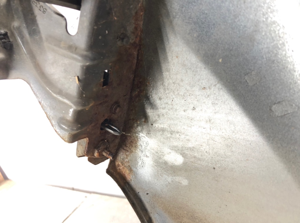 Крыло переднее правое бу для Citroen C3 2 1.4 i, 2009 г. Крыло переднее правое бу для Citroen C3 1.4 i, 2009 г.