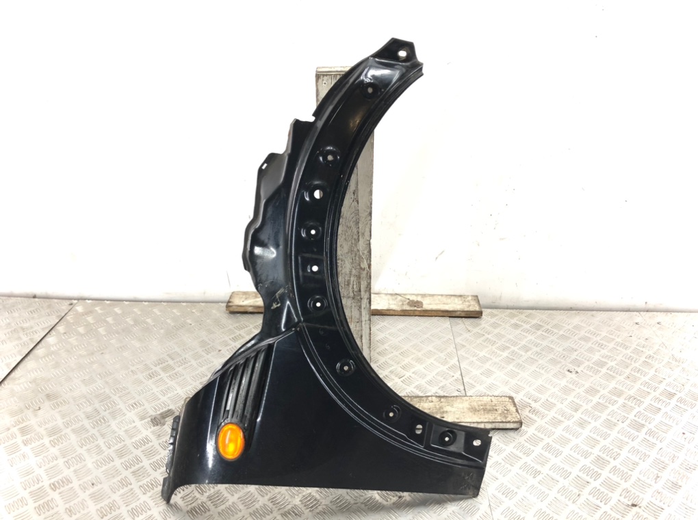 Крыло переднее правое бу для Mini One R56 1.4 i, 2007 г.