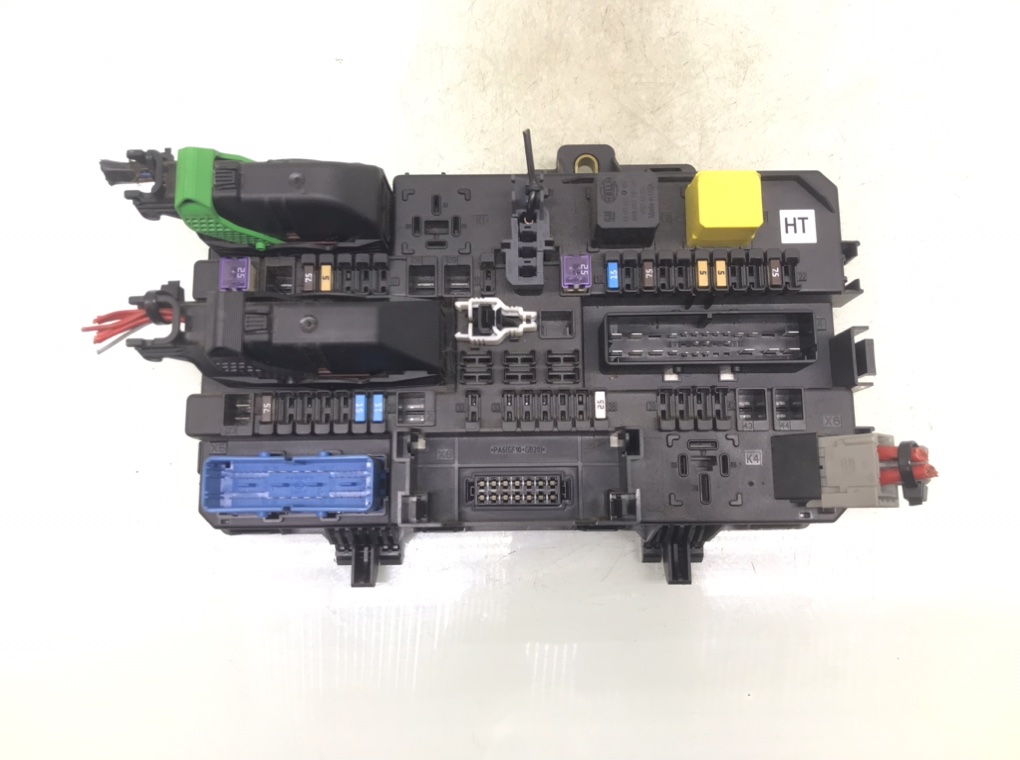 Блок предохранителей бу для Opel Zafira B 1.9 CDTi,  2008 г.