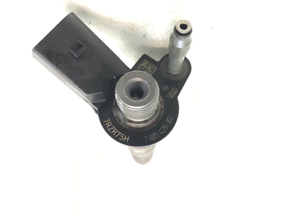 Форсунка бу для BMW 3 E90/E91/E92/E93 2.0 TD,  2010 г.