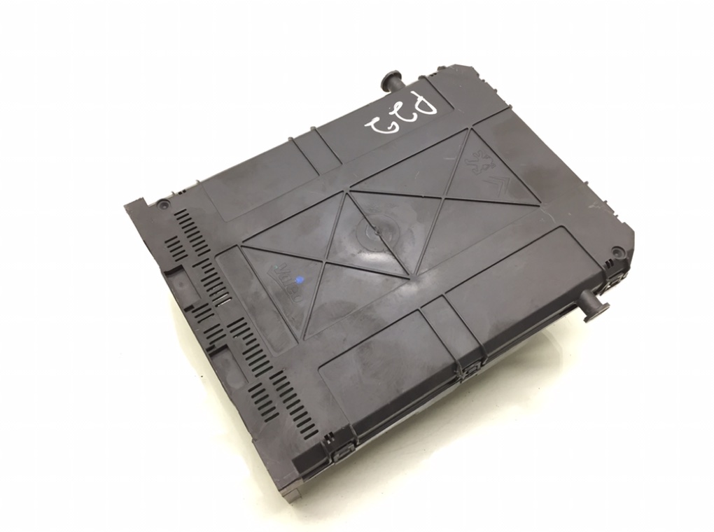 Блок комфорта бу для Citroen C3 2 1.4 i, 2009 г. Блок комфорта бу для Citroen C3 1.4 i, 2009 г.