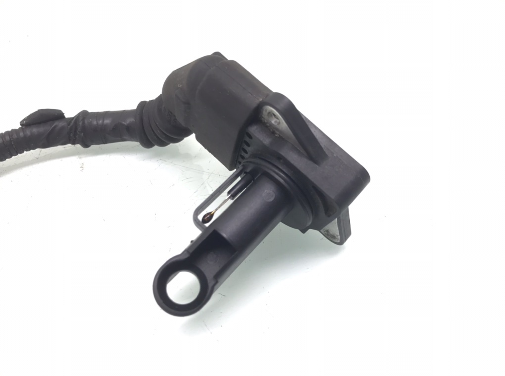 Расходомер воздуха бу для Lexus IS 2 2.2 TD, 2005 г.