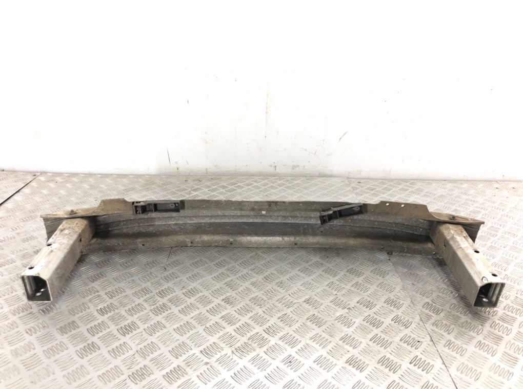 Усилитель бампера заднего бу для Audi A4 B6 2.5 TDi,  2004 г.