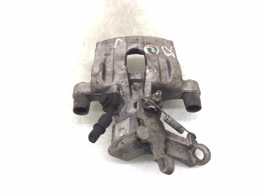 Суппорт задний левый бу для Cadillac BLS  2.0 i,  2006 г.