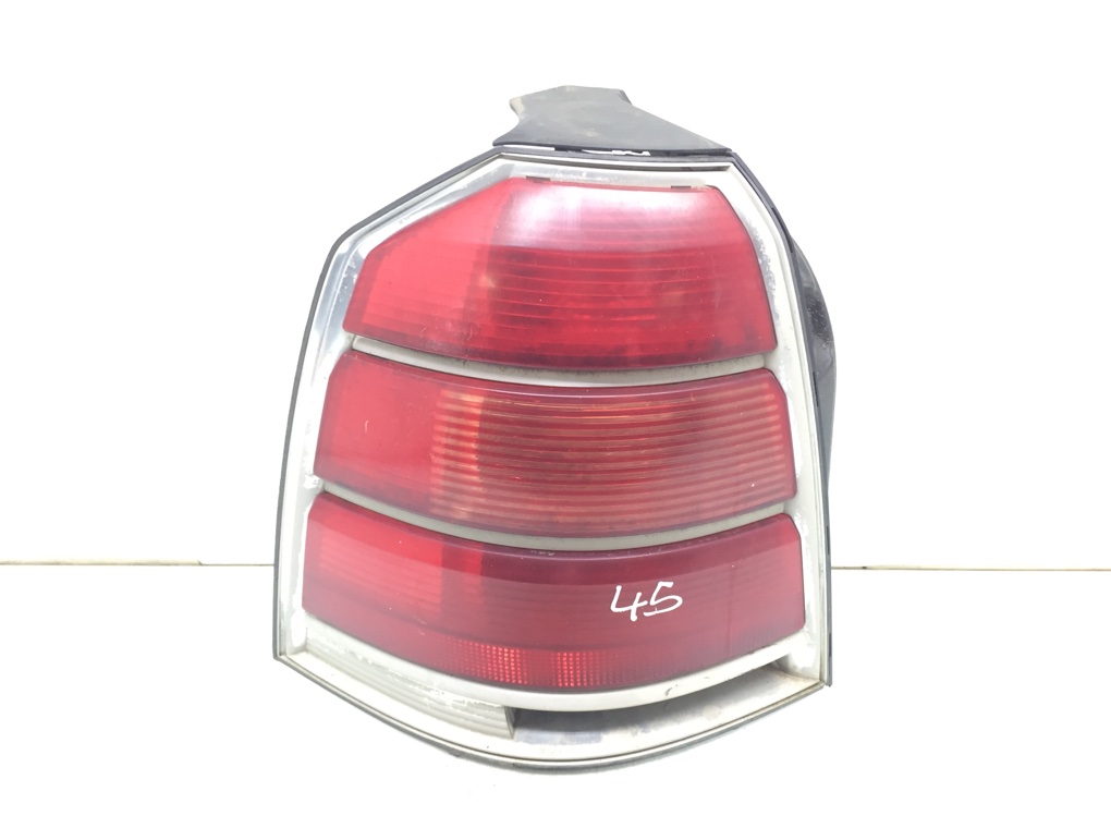 Фонарь задний левый бу для Opel Zafira B 1.8 i, 2006 г.