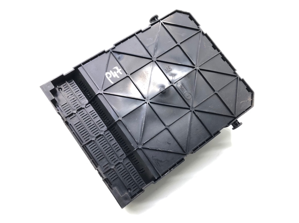 Блок комфорта бу для Citroen C3  1.4 i,  2007 г.