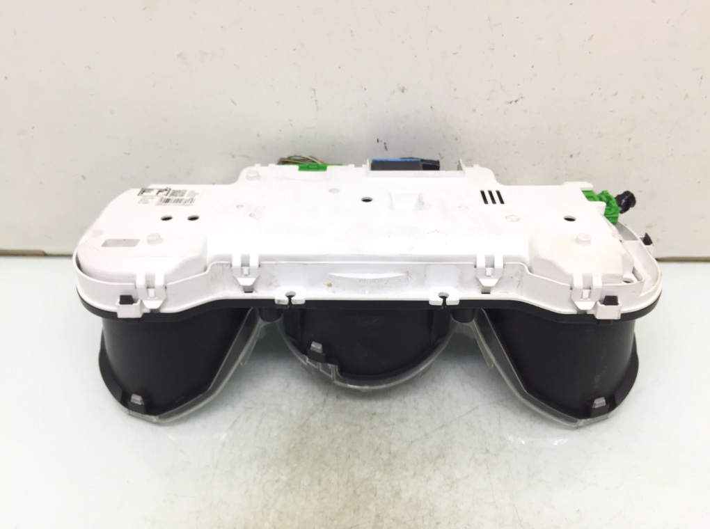 Щиток приборов (приборная панель) бу для Honda Jazz  1.2 i,  2004 г.