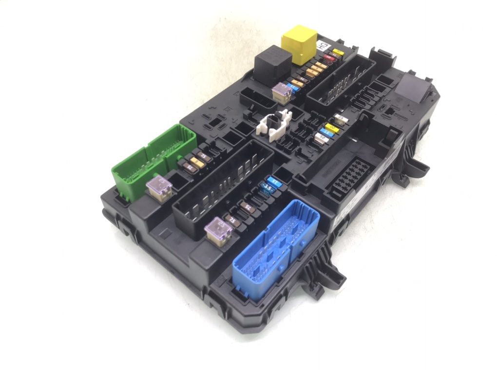 Блок предохранителей бу для Opel Astra H 1.6 i, 2005 г.