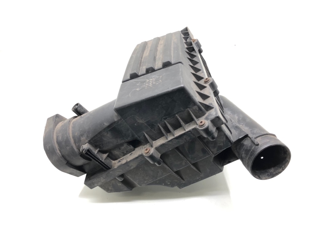 Корпус воздушного фильтра бу для Volkswagen Golf 5 2.0 TDi, 2006 г. Корпус воздушного фильтра бу для Volkswagen Golf 5 2.0 TDi, 2006 г.