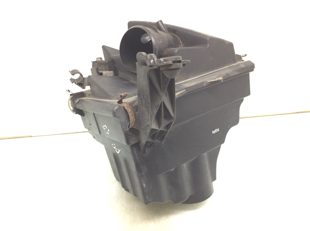 Корпус воздушного фильтра бу для Mazda 5   2.0 i,  2006 г.