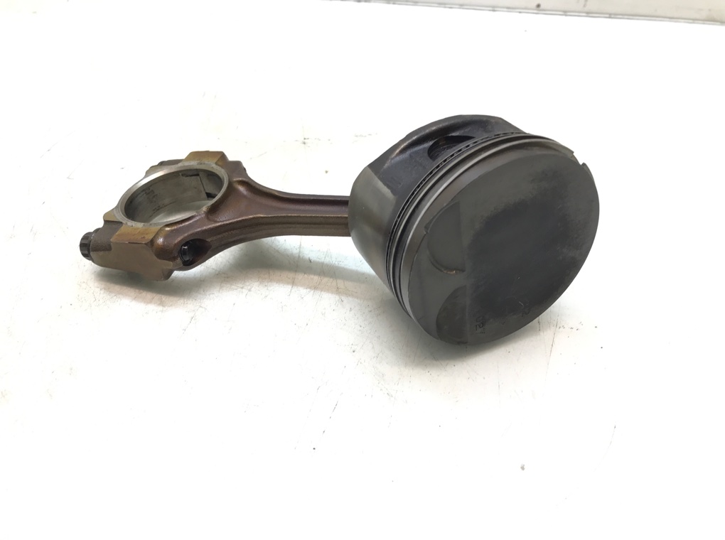 Поршень бу для Toyota Yaris P1 1.0 i,  2003 г.