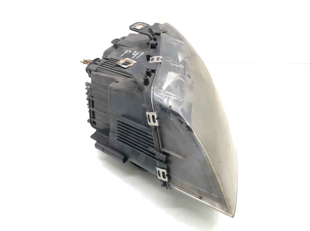 Фара левая бу для Audi A4 B6 2.5 TDi, 2004 г. Фара левая бу для Audi A4 B6 2.5 TDi, 2004 г.