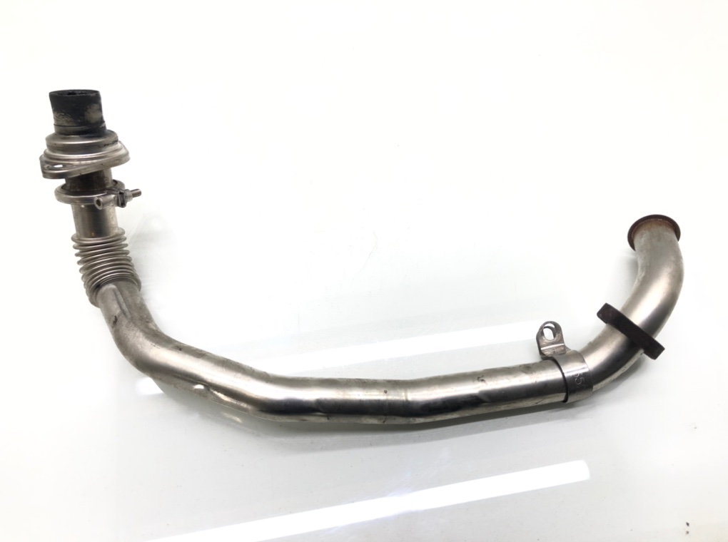 Трубка системы рециркуляции EGR бу для Peugeot 407  2.0 HDi,  2006 г.