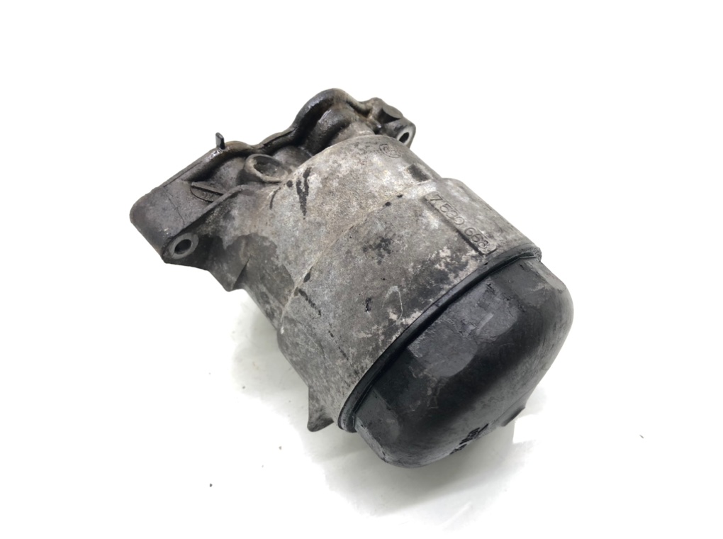 Корпус масляного фильтра бу для BMW 1 E87/E81/E82/E88 1.6 i,  2007 г.
