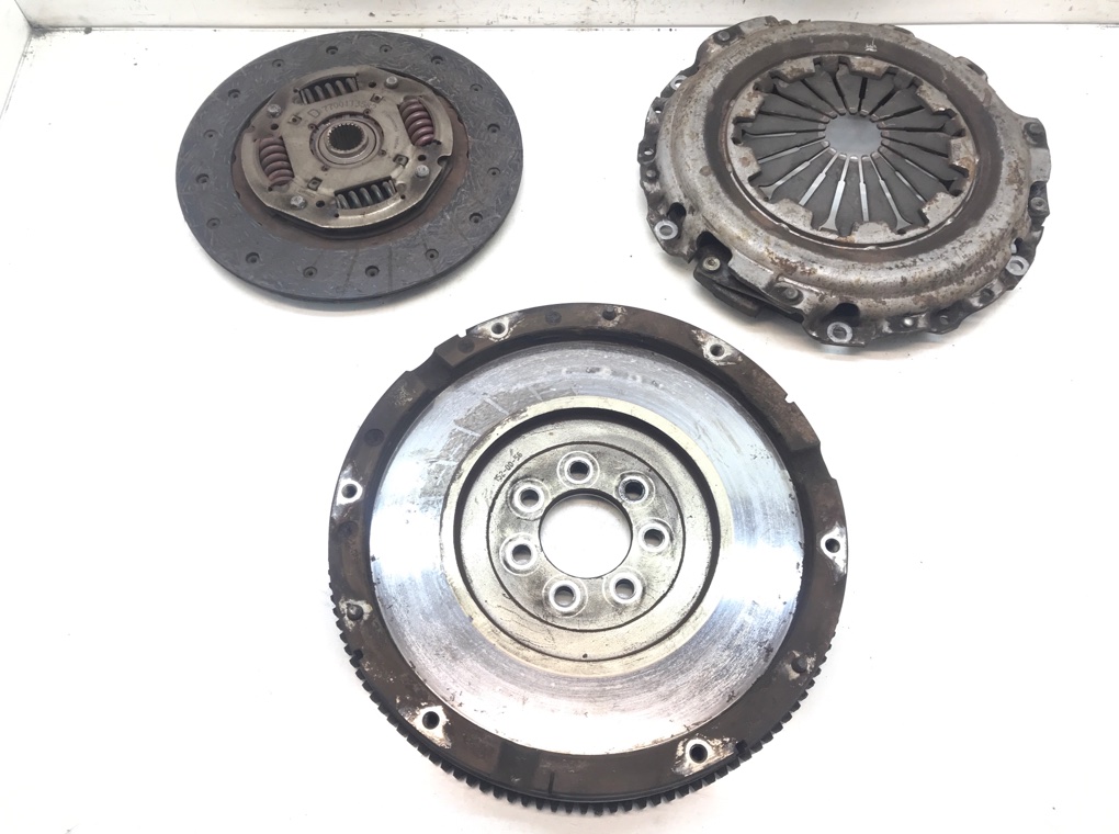 Комплект сцепления бу для Volvo S40  1.9 TD,  1999 г.