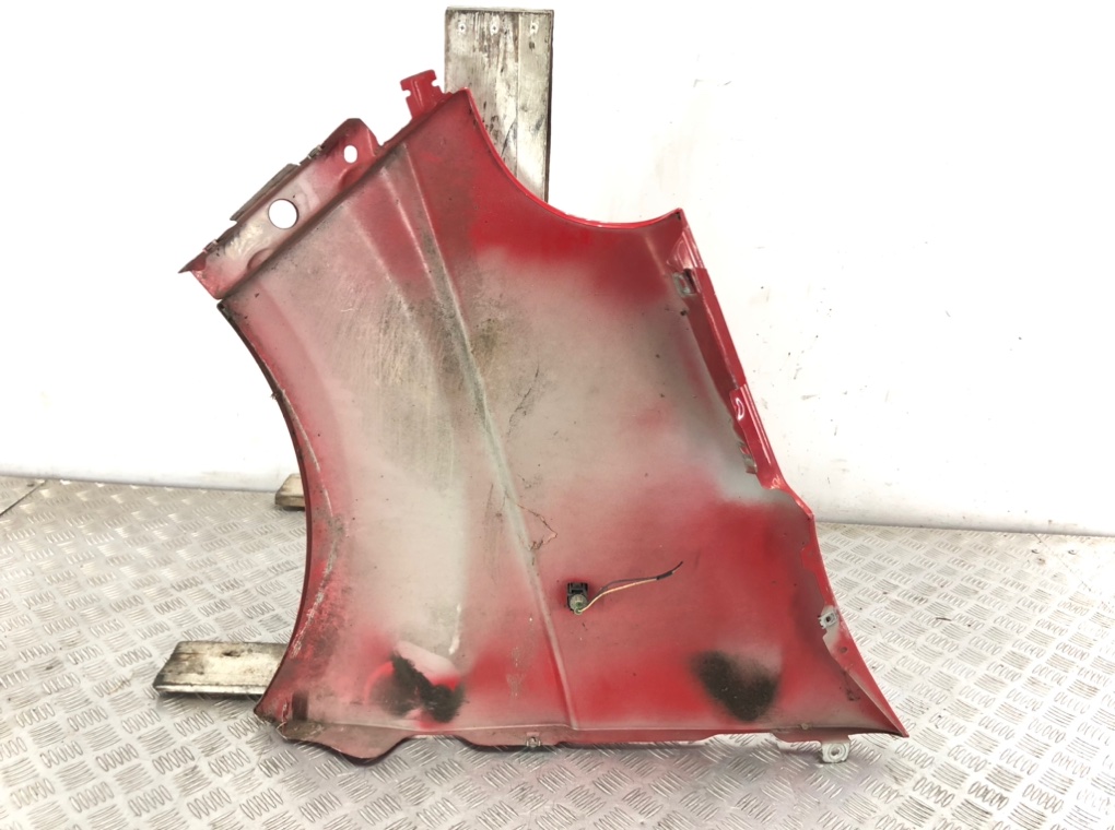 Крыло переднее правое бу для Renault Trafic  1.9 DCi,  2005 г.