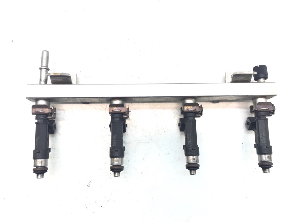 Топливная рампа бу для Opel Corsa D 1.2 i, 2008 г.