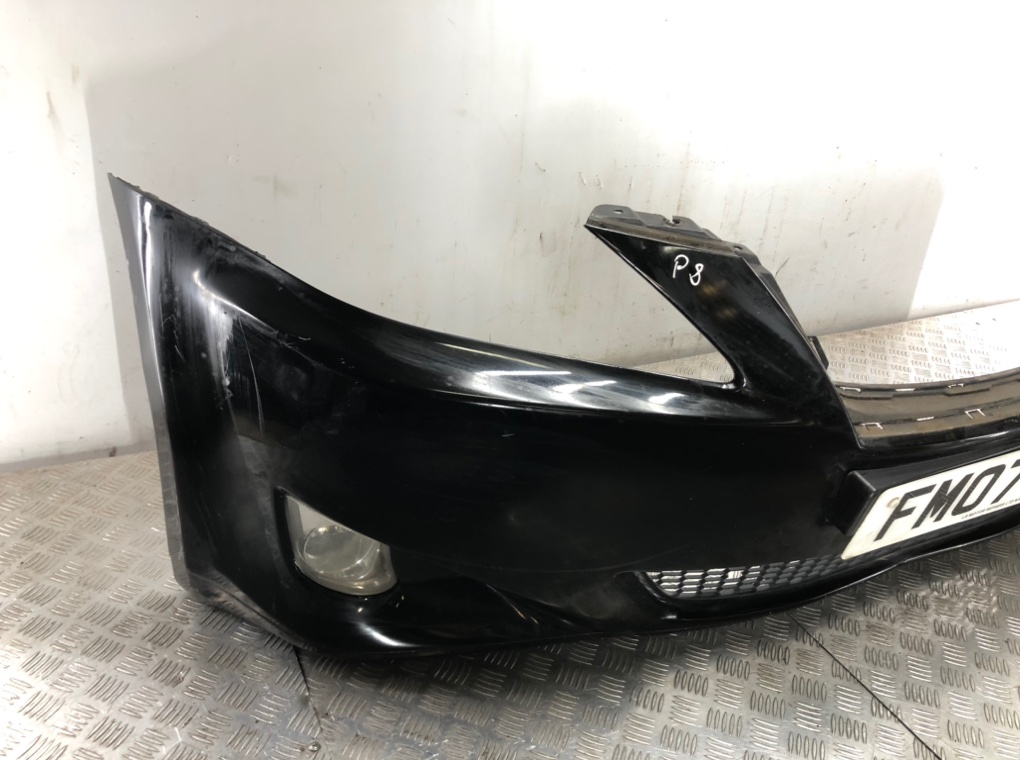 Бампер передний бу для Lexus IS  2.2 TD,  2007 г.