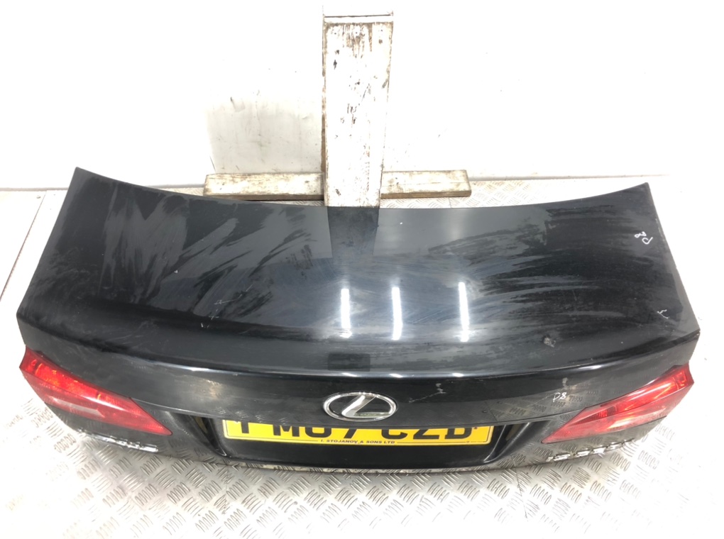Крышка багажника бу для Lexus IS 2 2.2 TD,  2007 г.
