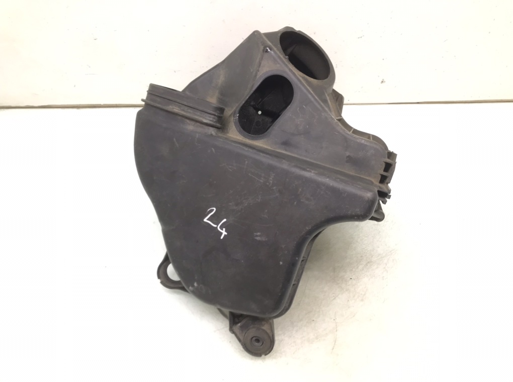 Корпус воздушного фильтра бу для BMW 1 E87/E81/E82/E88 2.0 i,  2008 г.