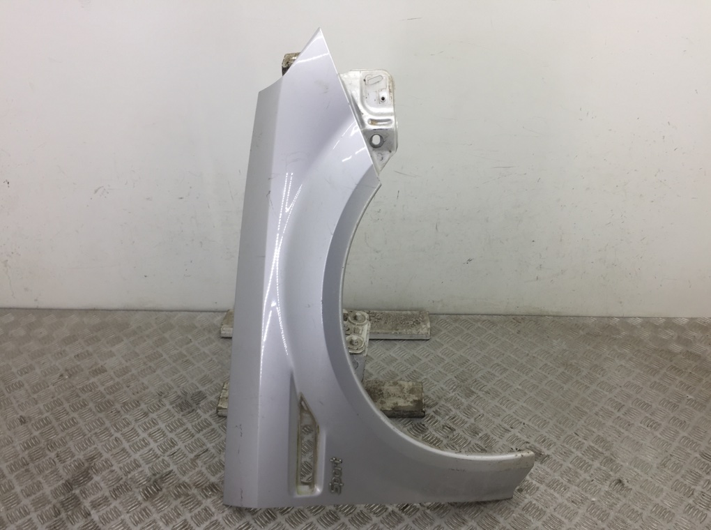 Крыло переднее правое бу для Opel Tigra B 1.4 i, 2005 г.