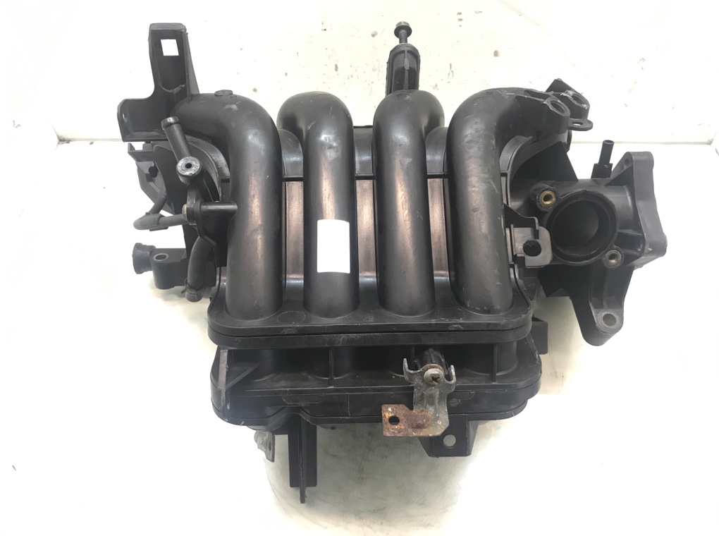 Коллектор впускной бу для Mazda 2   1.3 i,  2010 г.
