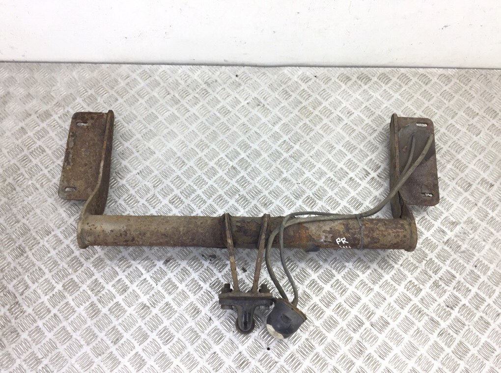 Прицепное устройство (фаркоп) бу для Opel Vectra C 1.9 CDTi, 2008 г. Прицепное устройство (фаркоп) бу для Opel Vectra C 1.9 CDTi, 2008 г.