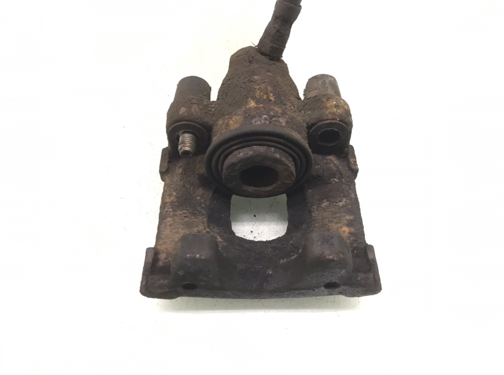 Суппорт задний правый бу для Saab 9-5  2.0 Ti,  2004 г.