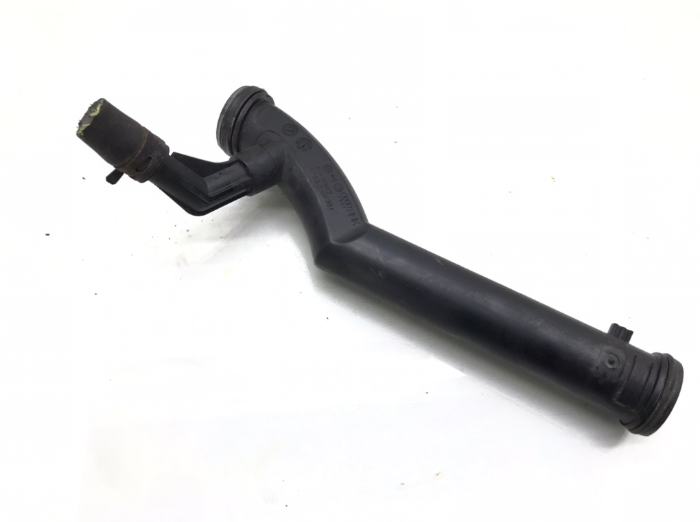 Трубка охлаждающей жидкости пластиковая бу для Volkswagen Polo 4 1.2 i,  2004 г.