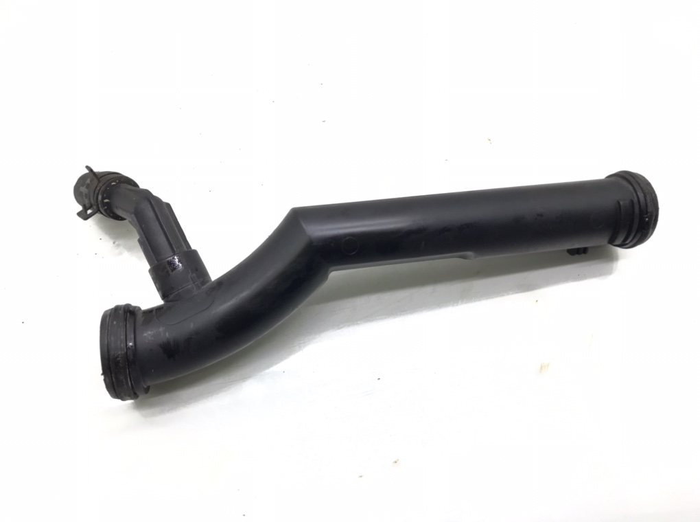 Трубка охлаждающей жидкости пластиковая бу для Volkswagen Polo 4 1.2 i,  2004 г.