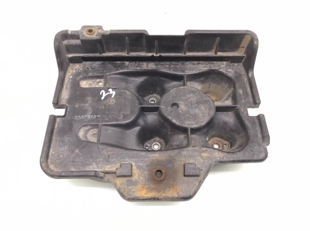 Полка аккумулятора бу для Volkswagen Golf 4 1.6 i, 2001 г.