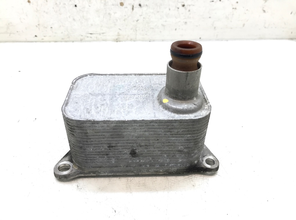 Радиатор масляный бу для Volkswagen Passat B6 2.0 TFSI,  2008 г.